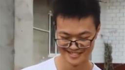 Chàng trai kiếm được 7 tỷ chỉ nhờ học bổng từ 3 năm học lại cấp 3