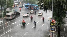 Thời tiết Hà Nội tiếp tục mưa lớn kéo dài dù bão số 3 Maon suy yếu