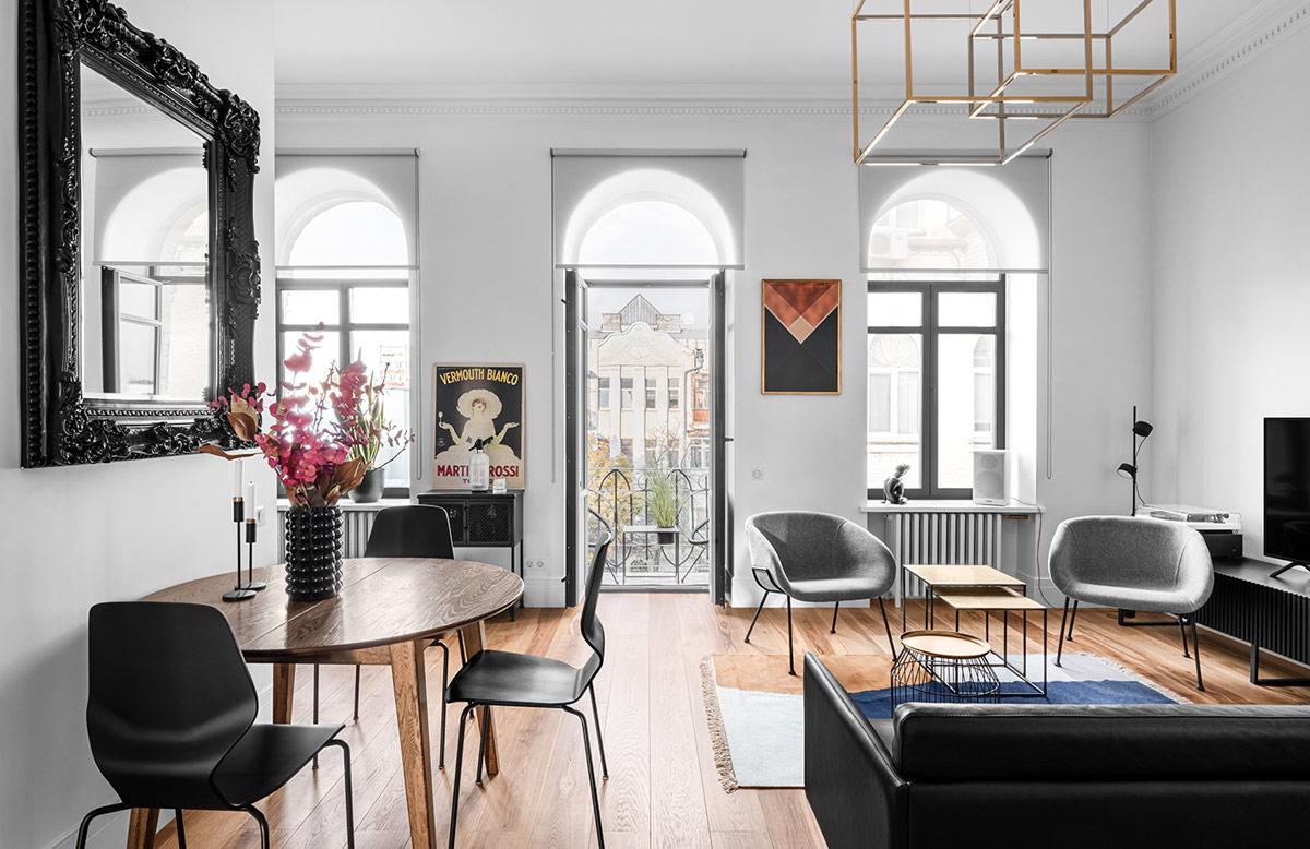 Căn hộ 75m² đồ đạc ít lại chỉ dùng 2 màu trắng, đen mà góc nào cũng đẹp