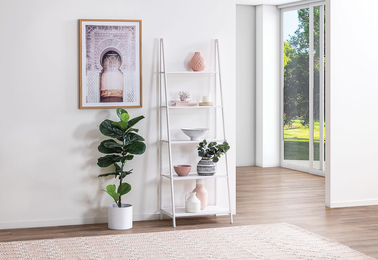 Kệ hình thang, ý tưởng lưu trữ cho không gian nhỏ trở nên gọn gàng, xinh xắn