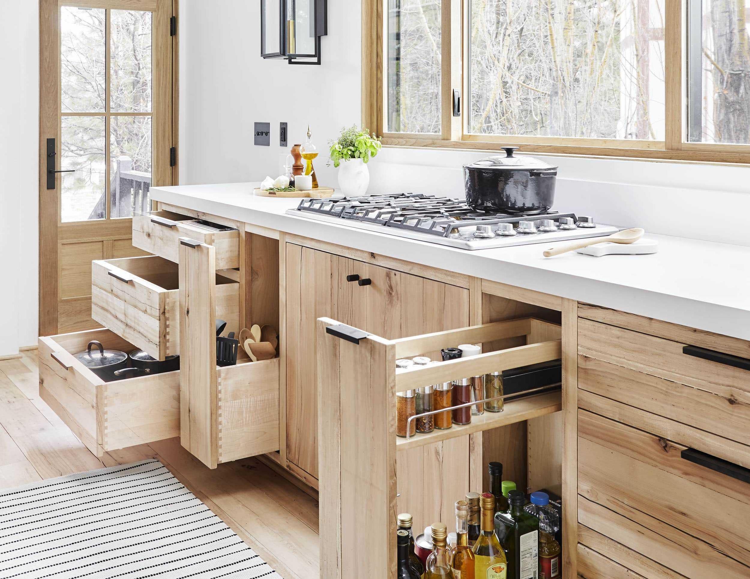 Các nhà thiết kế nội thất mách bạn 5 cách bài trí bếp cực tiện dụng