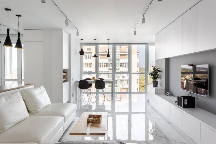 Căn hộ 99m² sang chảnh với màu trắng tinh khôi và đá cẩm thạch