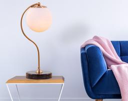 10 thiết kế đèn bàn từ cổ điển đến hiện đại cho căn phòng thêm quyến rũ