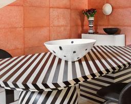 Họa tiết kẻ sọc trong trang trí nội thất: Những ý tưởng sáng tạo cho không gian đẹp "hút mắt"