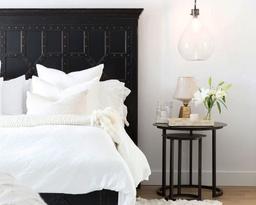 10 ý tưởng trang trí phòng ngủ với tone màu trắng - đen cổ điển, sang trọng