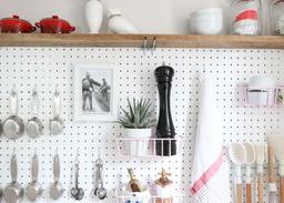 9 giải pháp lưu trữ hiệu quả giúp phòng bếp nhỏ luôn luôn gọn đẹp