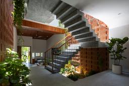 Folding House, ngôi nhà lấy cảm hứng từ những nếp gấp của giấy ấn tượng ở Hà Nội