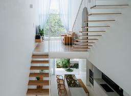 White House, ngôi nhà tươi sáng của người “yêu màu trắng và những đường cong” tại Q.7, Sài Gòn