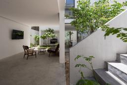 Mệ Loan's House, ngôi nhà Đà Nẵng tối giản, đầy những khoảng không đầy nắng và gió