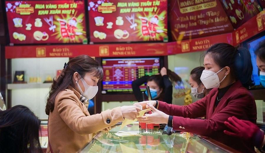 Ngày vía Thần tài mua vàng tây được không?