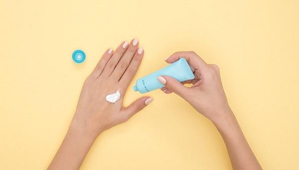 Tay đẹp đón lì xì tết Tân Sửu với 5 bí kíp chăm sóc da tay