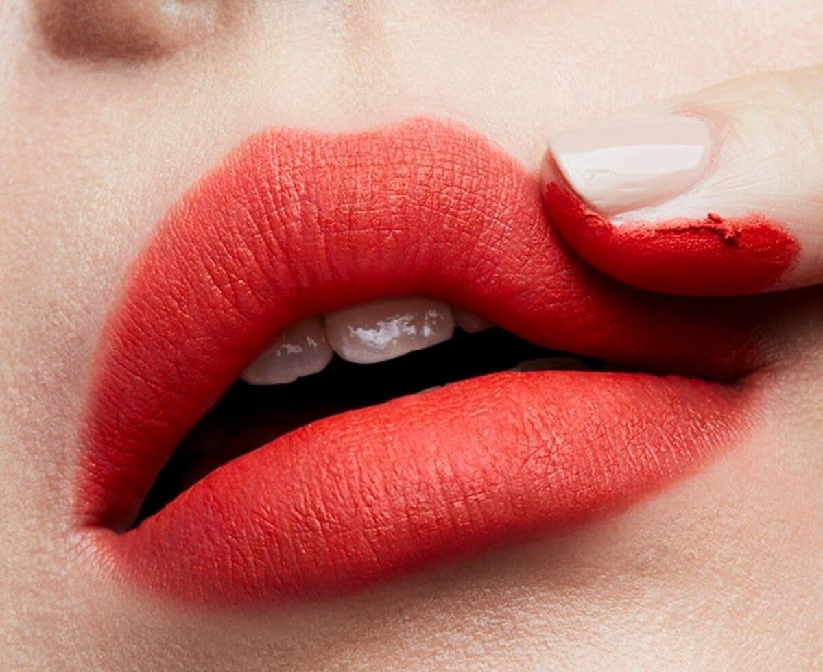 Điểm danh những thỏi son màu cam rực rỡ chào hè