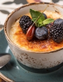 Crème Brulee, món tráng miệng có cách thưởng thức đặc biệt, chỉ ăn một lần là nhớ mãi