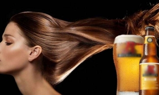 Tóc màu bia: Màu tóc giản dị cho nàng mùa lễ hội