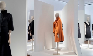 Phong trào Bauhaus và những dòng chảy ngầm trong thời trang