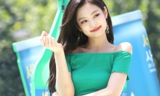 Cách chọn cổ áo đơn giản nhưng vi diệu giúp làm cân đối khuôn mặt