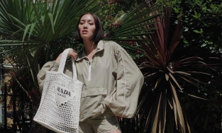 Raffia Tote Bag: Chiếc túi “hot” suốt từ hè sang thu của Prada