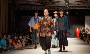 Người Việt chiến thắng cuộc thi thiết kế thời trang bền vững lớn nhất giới