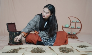 Ngắm bộ sưu tập đậm chất Á Đông của nhà thiết kế trẻ