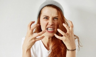 Thù ghét, khó tính có thể gây đau tim