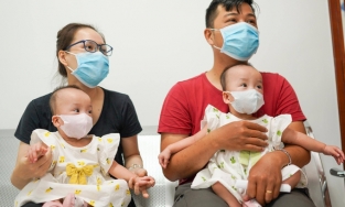 Cặp song sinh Trúc Nhi, Diệu Nhi sẽ được xuất viện vào Tết Trung thu