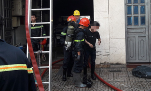 TP.HCM: Công ty in vải ở Tân Bình bị cháy