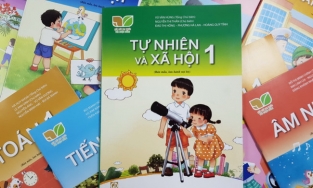 Bộ GD-ĐT: Không thẩm định sách tham khảo, không yêu cầu sách bổ trợ