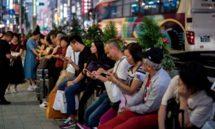 Trung Quốc: Covid-19 ổn định, hàng triệu người đi chơi vào kỳ Trung thu