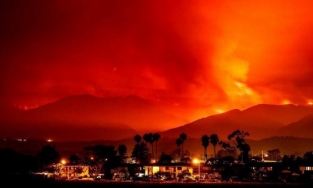 Cháy rừng tại Mỹ tiếp tục ghi nhận mức kỷ lục ảm đạm