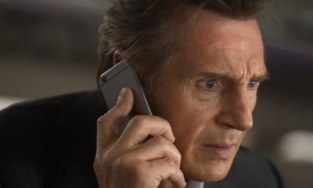 Apple ra quy định, người xấu trong phim không được dùng iPhone