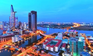 GDP Việt Nam có thể vượt Singapore trong năm 2020