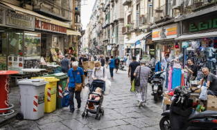 Hệ thống y tế Italia lại quá tải vì làn sóng Covid-19 mới