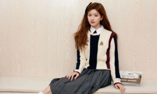 Khi Triệu Lộ Tư chung hình với các mỹ nhân Hoa ngữ, thần thái thế nào mà cư dân mạng xôn xao