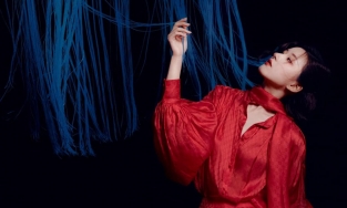 Triệu Lộ Tư xinh lung linh trên bìa tạp chí mới nhưng vẫn nhận về ý kiến trái chiều 