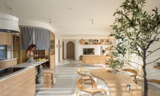 Cặp vợ chồng Sài Gòn đập phòng ngủ chi 750 triệu để biến căn hộ thành nơi ở chill như quán cafe