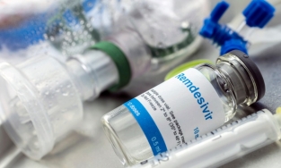 Thuốc Donald Trump sử dụng được Mỹ cấp phép điều trị Covid-19