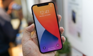 Trải nghiệm iPhone 12 Pro tại Việt Nam, giá từ 31 triệu đồng