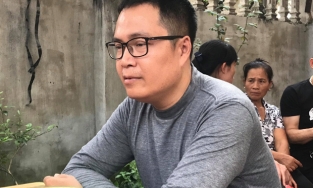 Bố nữ sinh Học viện Ngân hàng đau đớn nhớ lại buổi học cuối cùng của con