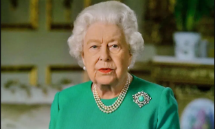 Nữ hoàng Anh tức giận khi bị gia nhân từ chối phục vụ dịp Giáng sinh 2020