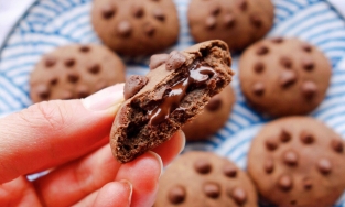 Công thức làm bánh quy chocolate có nhân cực hấp dẫn