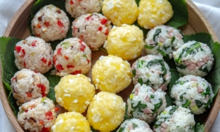 Cách làm cơm nắm đa sắc, nhiều vị đáp ứng được sở thích ăn uống của cả nhà