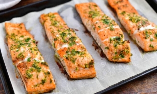 Cách làm cá hồi nướng đơn giản mà ngon khó chối từ