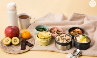 Khám phá cặp lồng cơm mang đi thi Đại học của sĩ tử Hàn Quốc