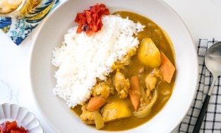 Cách làm cơm cà ri gà Nhật Bản đậm đà ngon miệng