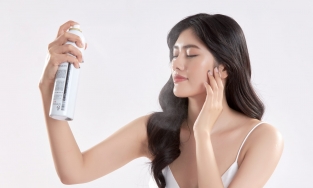 Kem chống nắng là 1 trong 4 loại mỹ phẩm mùa hè nhất định không thể thiếu