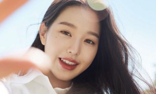 Bí quyết tạo nên vẻ đẹp 'tựa búp bê' của mỹ nhân Kpop thế hệ mới Jang Won Young