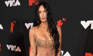 Megan Fox đẹp tựa nàng tiên cá trên thảm đỏ với chiếc váy xuyên thấu 'đốt mắt' người nhìn 