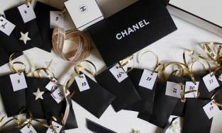 Chanel bị chê bán lịch có giá 'trên trời' nhưng vẫn cháy hàng chỉ sau vài phút 