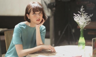 Trốn biệt tăm vì scandal 'trà xanh', Hải Tú vẫn đoạt giải Rising GenZ