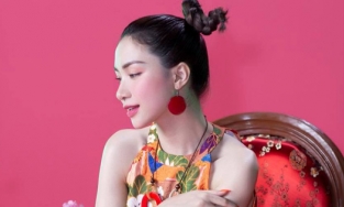 Hòa Minzy hiếm hoi để lộ mối quan hệ với mẹ chồng đại gia